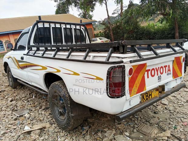 Toyota Hilux 1999 White - thumbnail 6