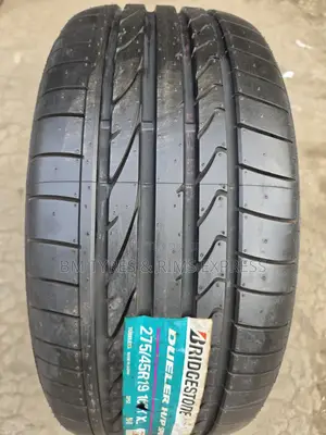 275 /45 R19 BRIDGESTONE TIRES (Japan)