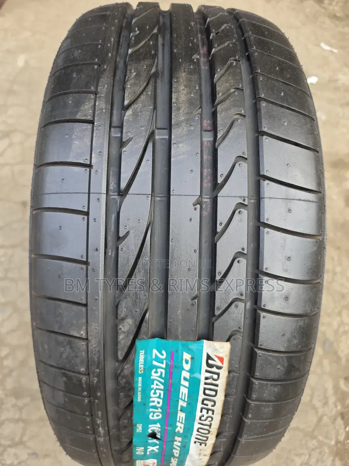 275 /45 R19 BRIDGESTONE TIRES (Japan)