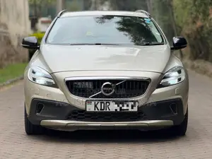 Volvo V40 2017 Beige