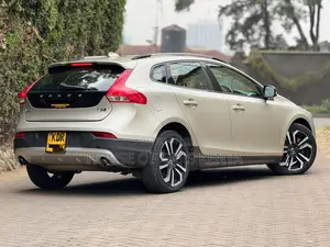 Volvo V40 2017 Beige
