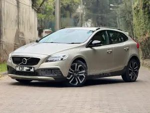 Volvo V40 2017 Beige