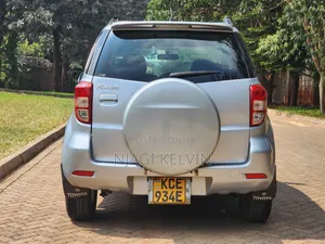 Toyota Rush 1.5 RWD 2008 Silver