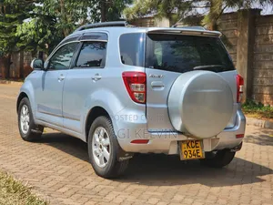 Toyota Rush 1.5 RWD 2008 Silver