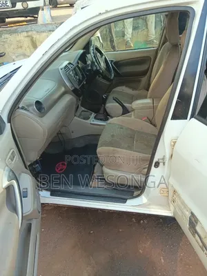 Toyota RAV4 Automatic 2000 Pearl