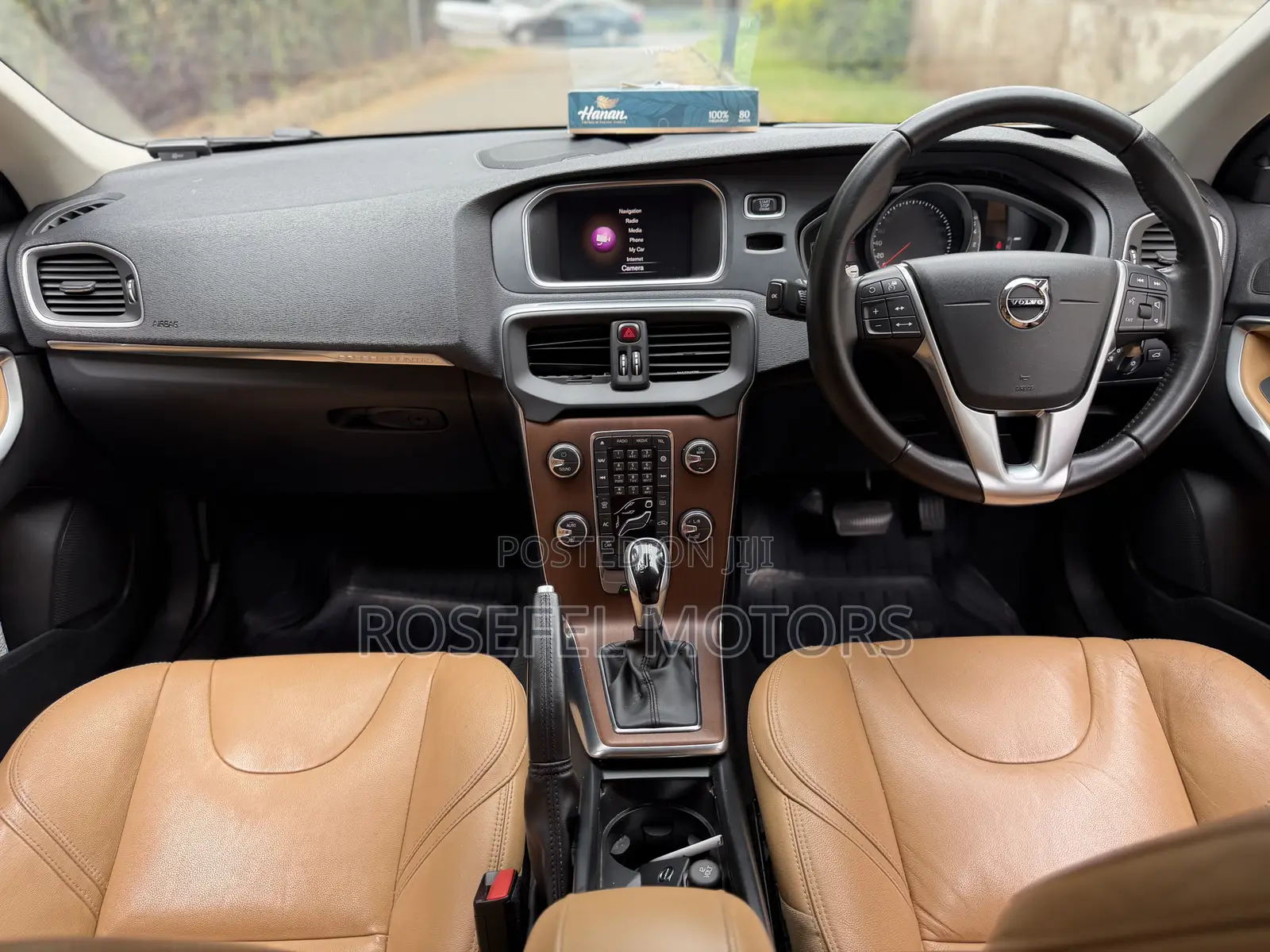 Volvo V40 2017 Gold