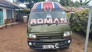 Toyota HiAce 2002 Green