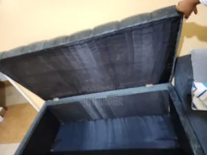 Ottoman Pouf/Seat