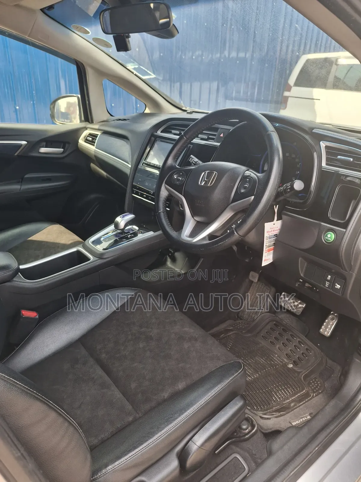 Honda Fit Shuttle 1.5 Hybrid 2WD 2016 Silver