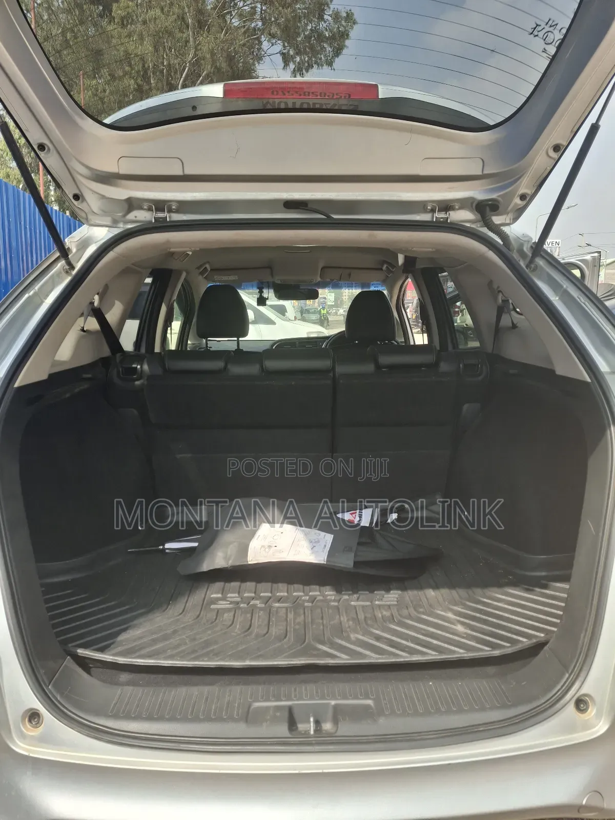 Honda Fit Shuttle 1.5 Hybrid 2WD 2016 Silver