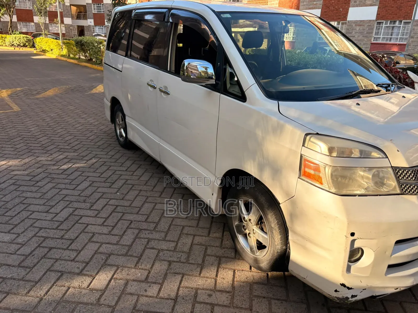 Toyota Voxy 2007 White