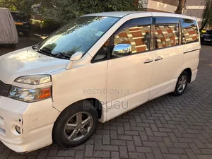 Toyota Voxy 2007 White