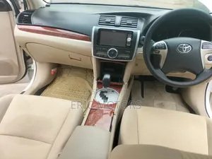 Toyota Premio 2013 White