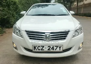 Toyota Premio 2013 White