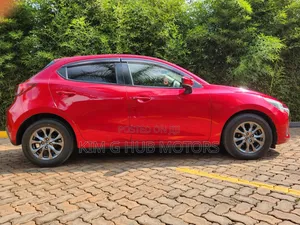 Mazda Demio 2018 Maroon