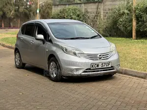 Nissan Note 2012 Silver