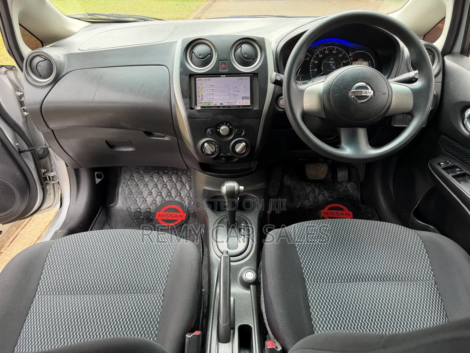 Nissan Note 2012 Silver