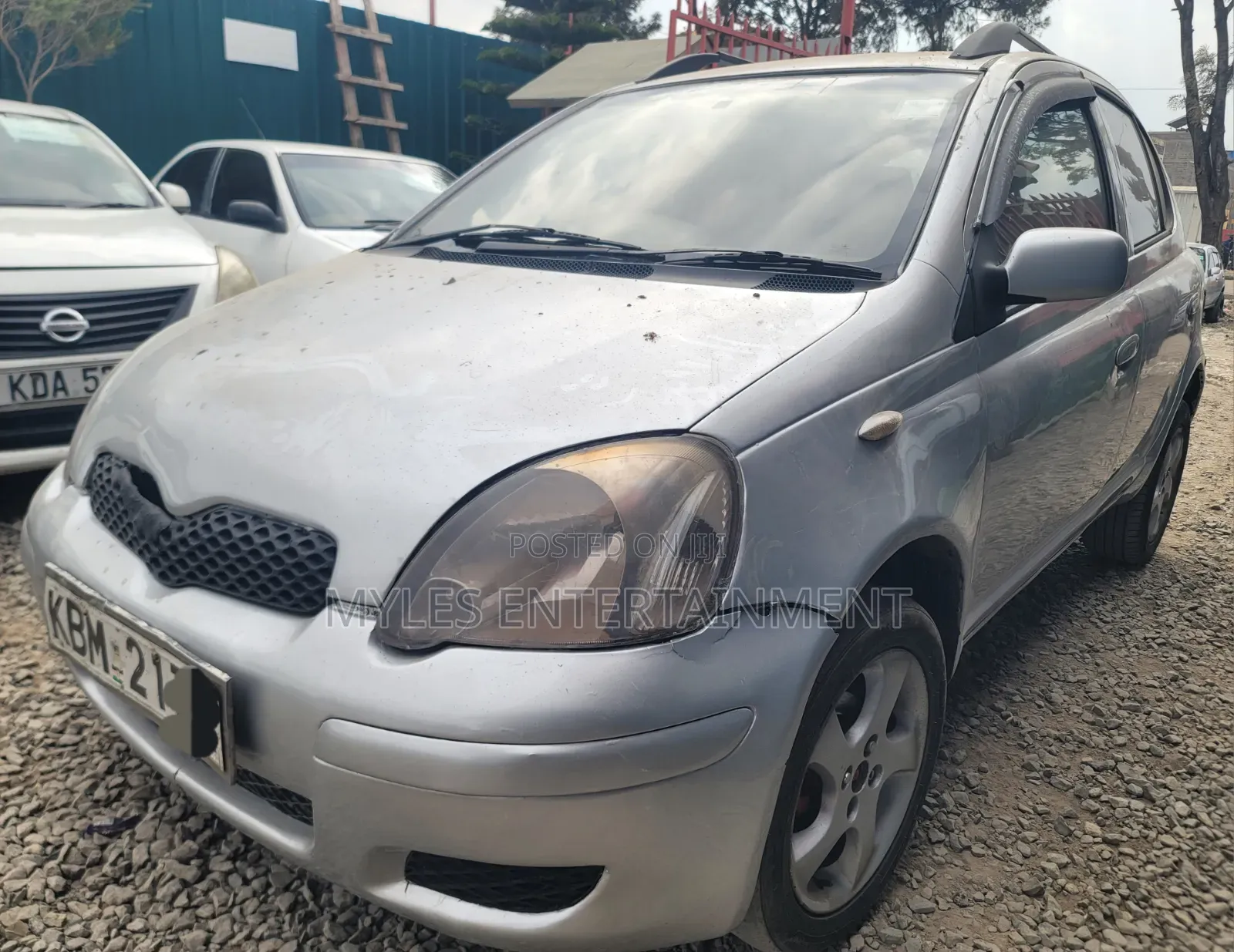 Toyota Vitz 1.3 FWD 5dr 2003 Silver