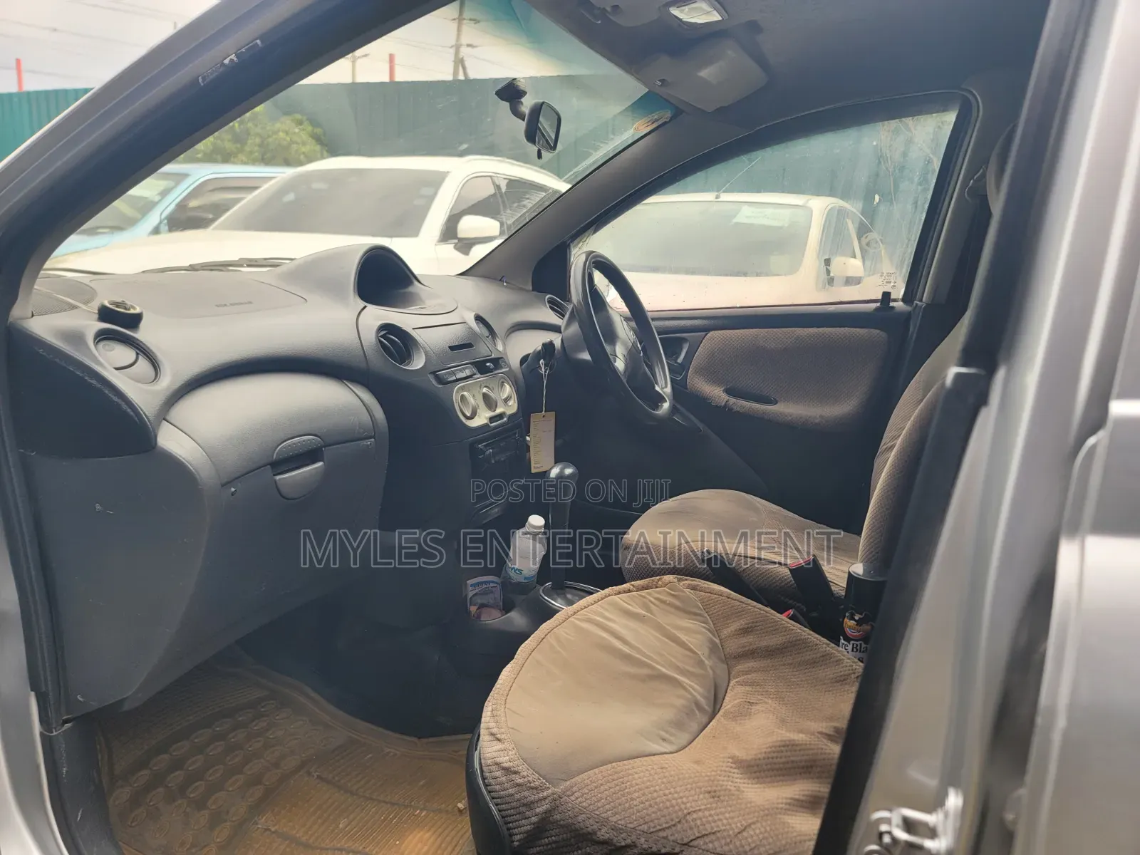 Toyota Vitz 1.3 FWD 5dr 2003 Silver