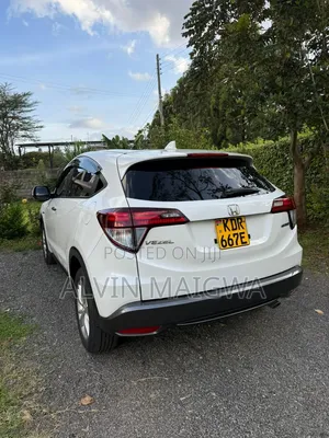 Honda Vezel 2017 White