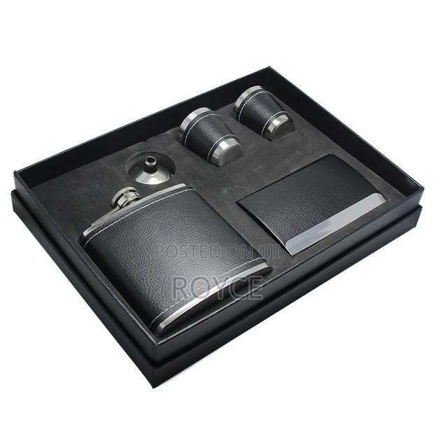 Whiskey Flask Gift Set - thumbnail 3
