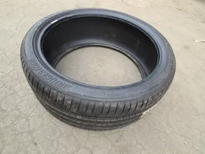 265 /35 R22 Bridgestone Tyres 102w Xl Alenza