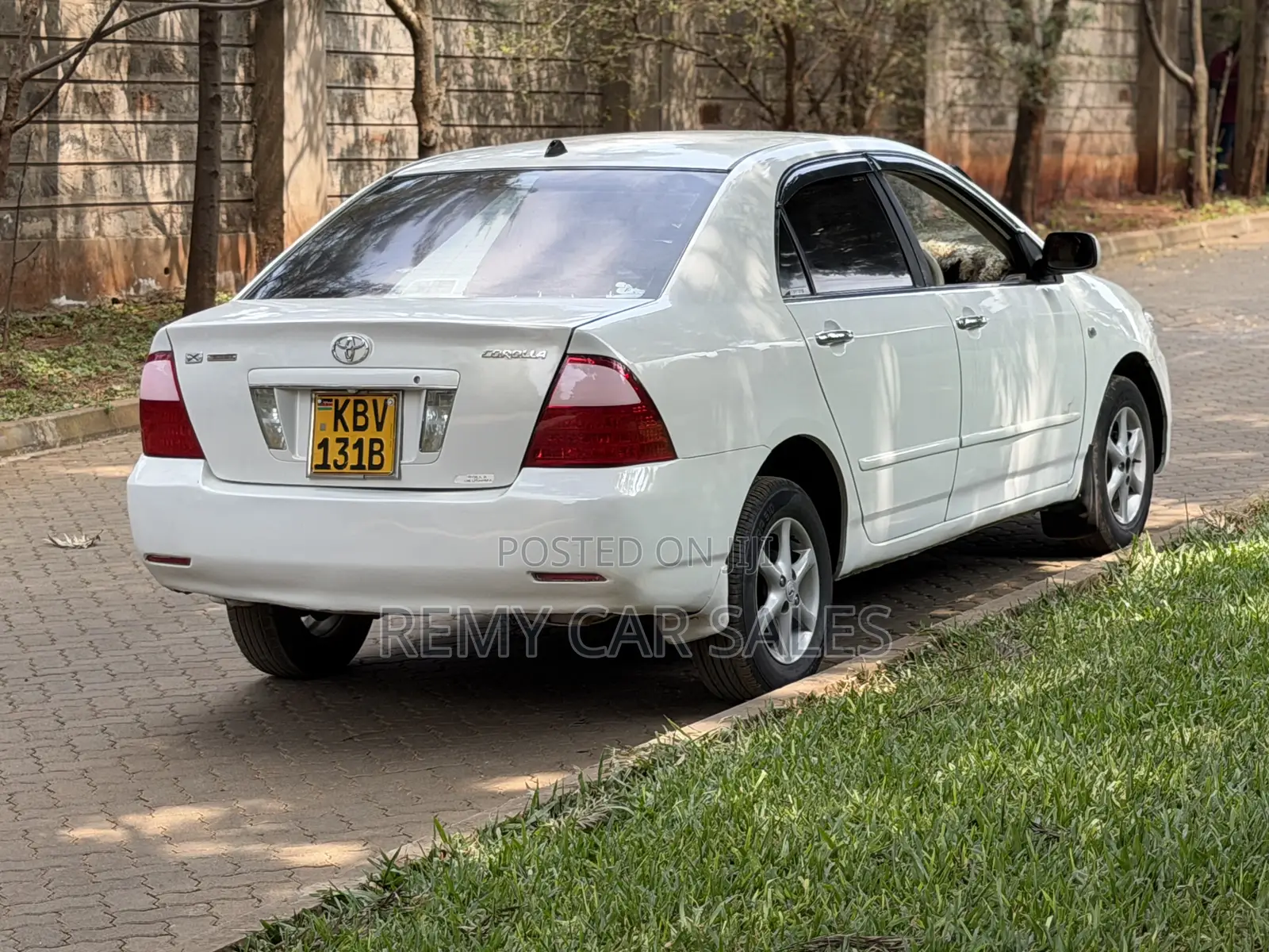 Toyota Corolla 2005 White