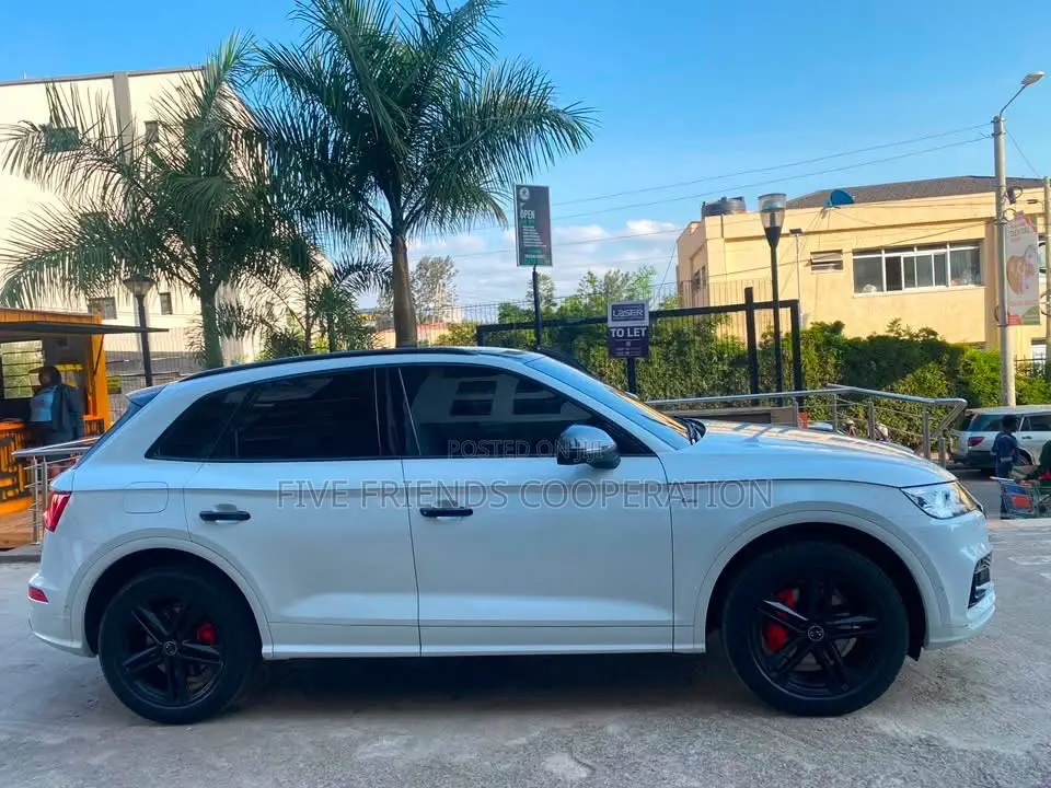Audi Q5 2.0T Premium AWD quattro 2018 White