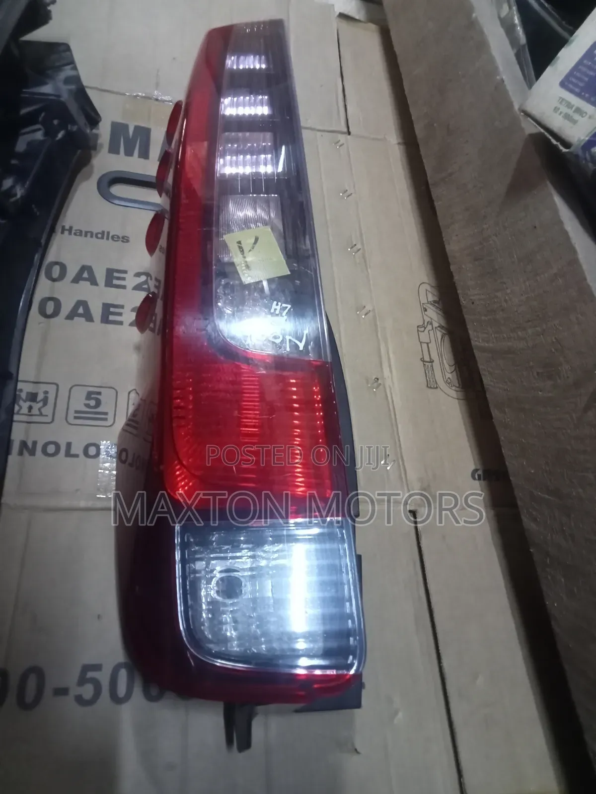 Toyota Noah Esquire 2015 Taillight