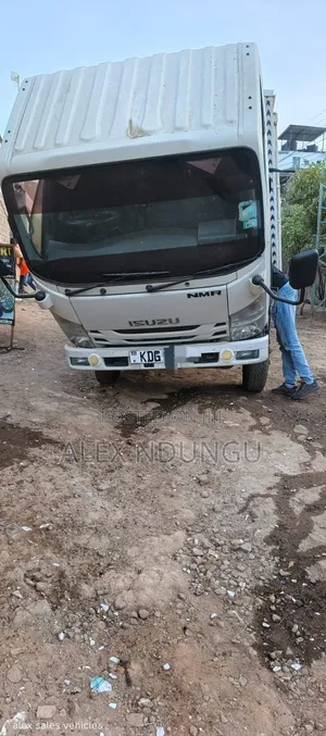 Isuzu NMR 2021model