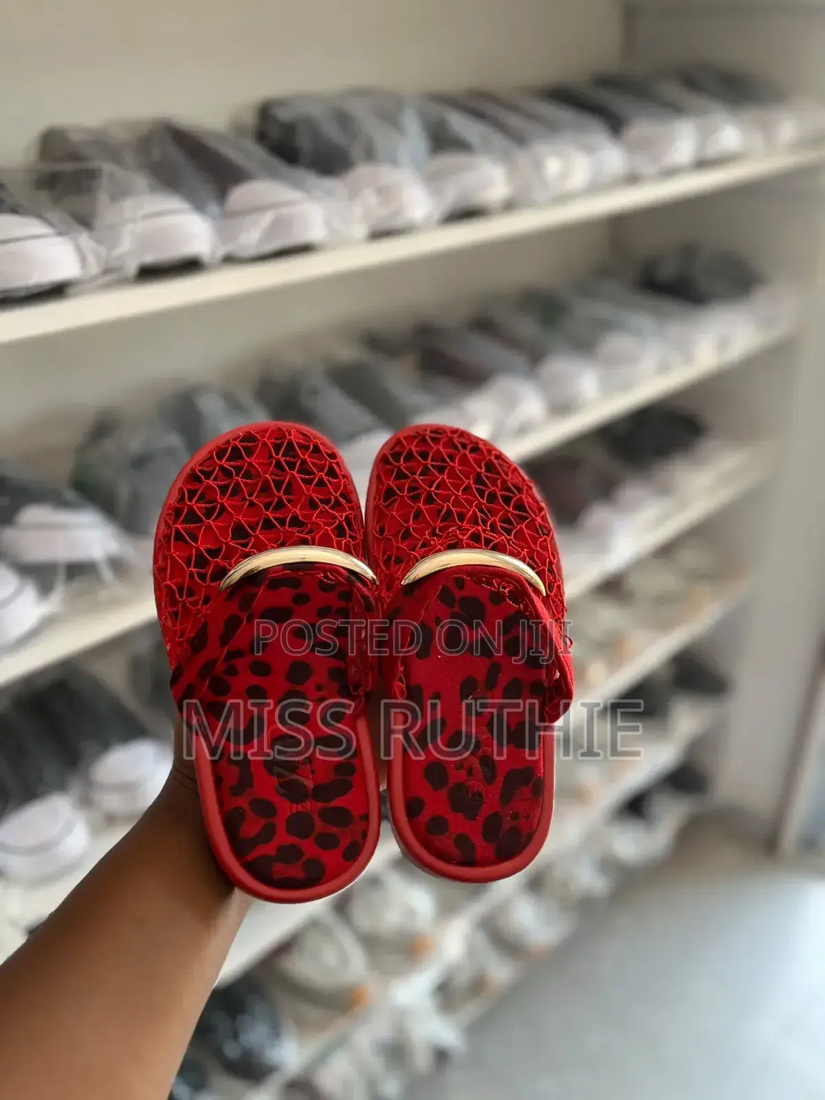 Golden Claws Leopard Mesh Slide