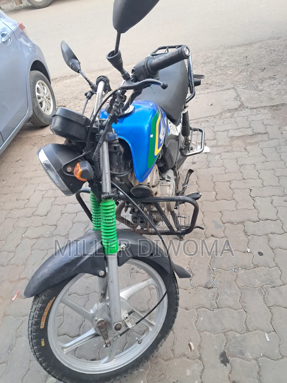 Honda CB 2024 Blue