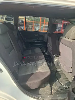 Toyota Kluger 2003 White