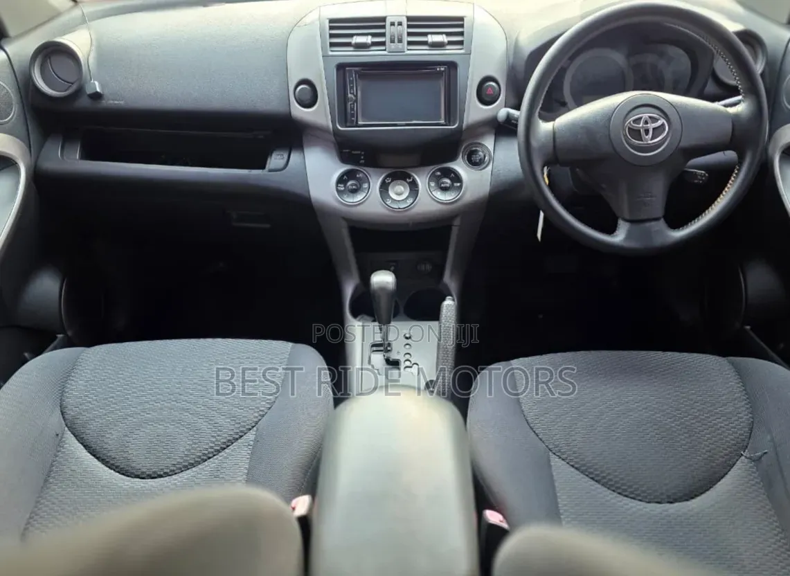 Toyota RAV4 4x4 2009 Red