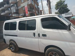 Nissan Caravan (Urvan) 2006 White