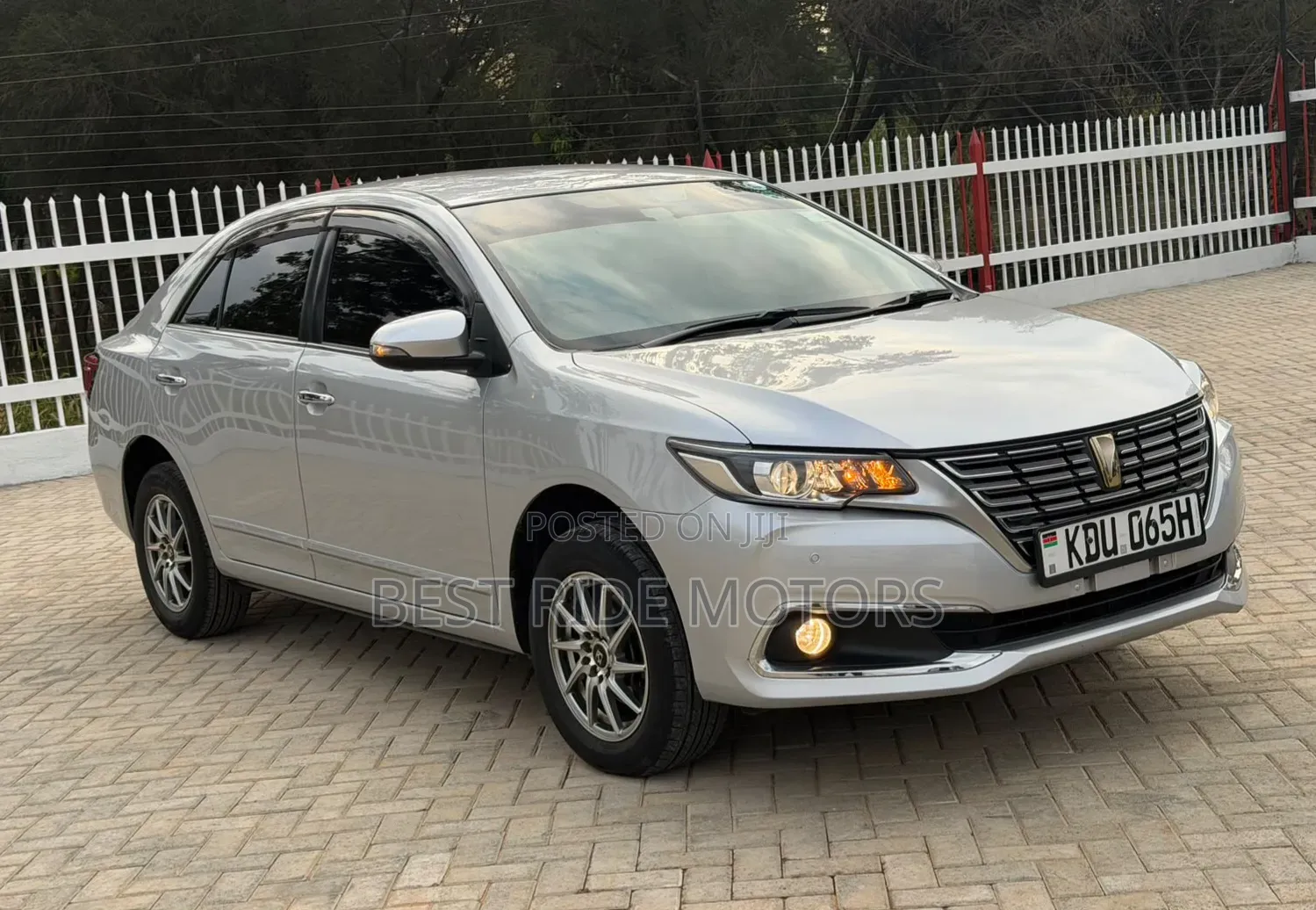 Toyota Premio 1.8 FWD 2020 Silver