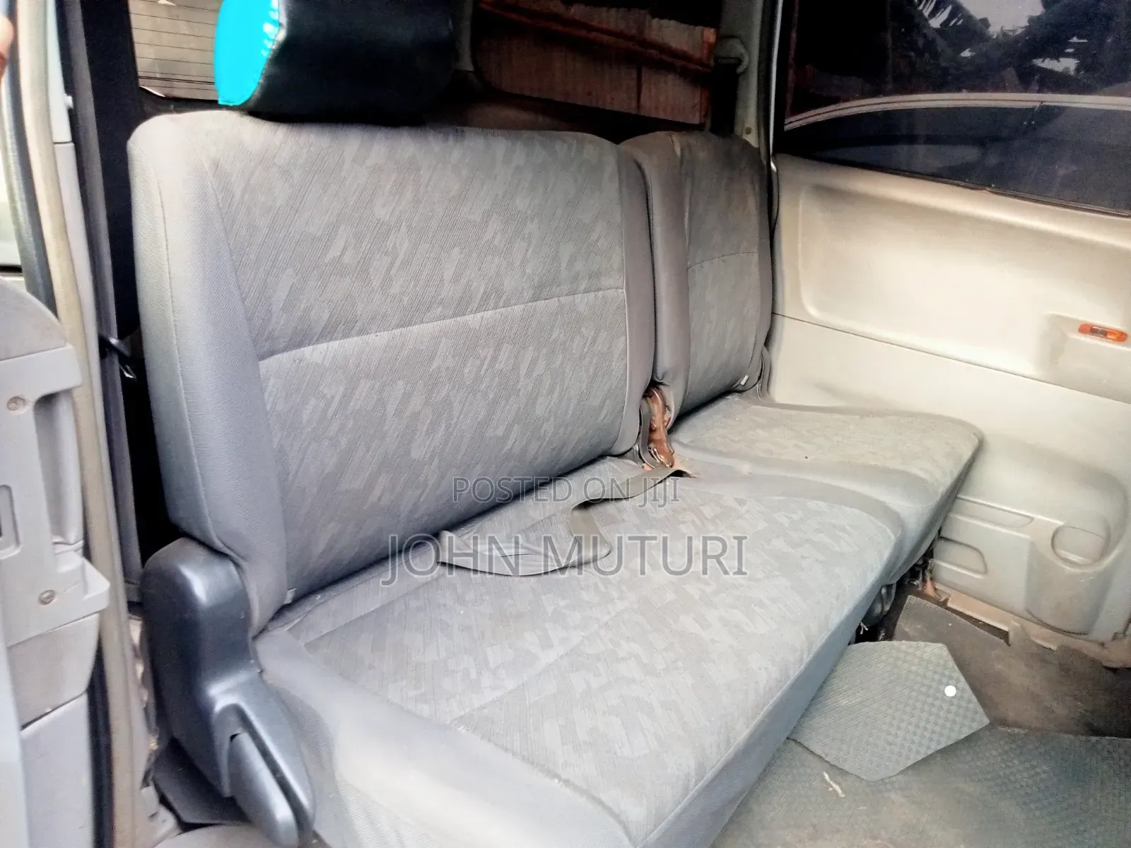 Toyota Noah 2003 Silver
