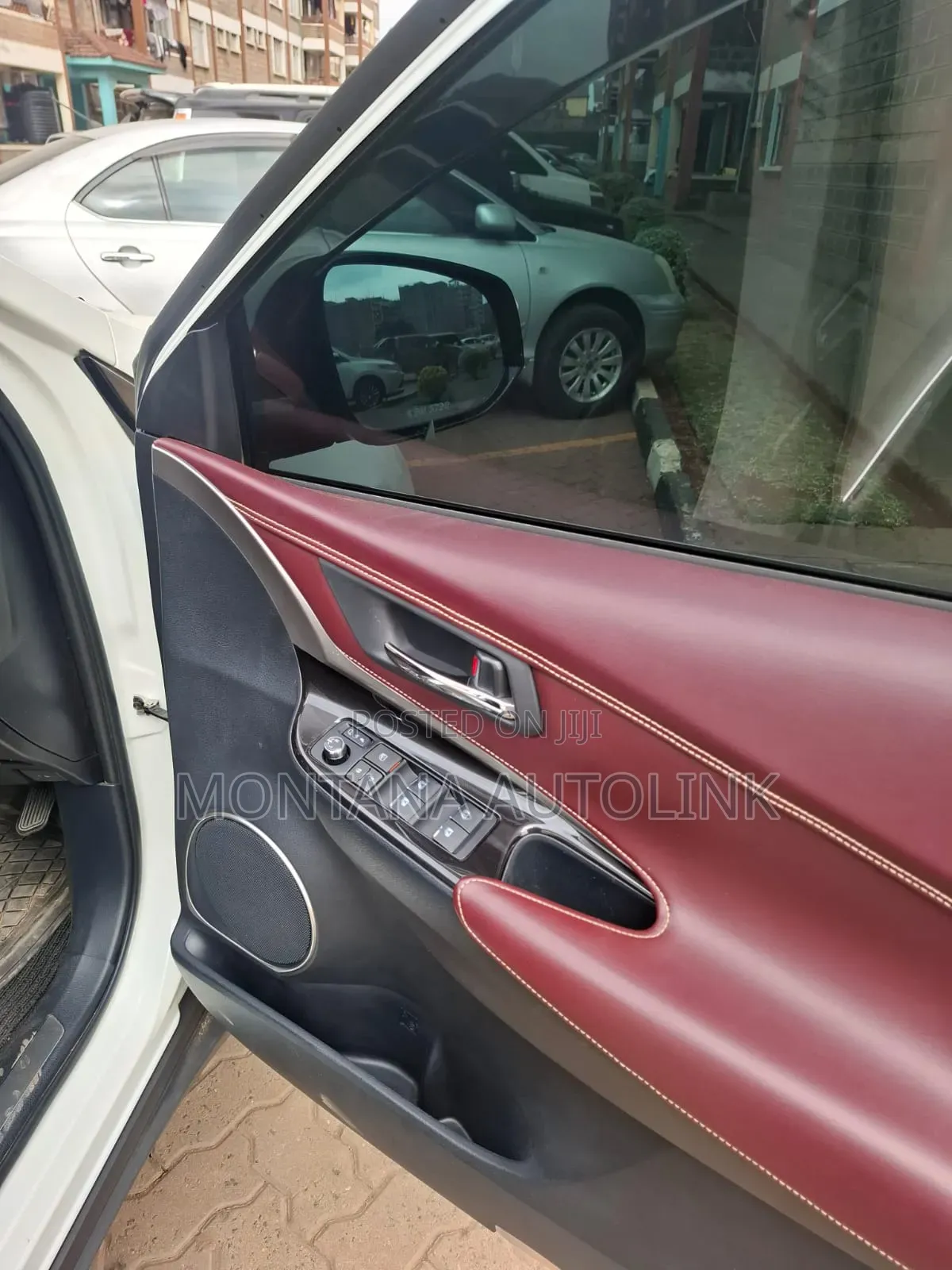 Toyota Harrier 2.0 2020 Pearl