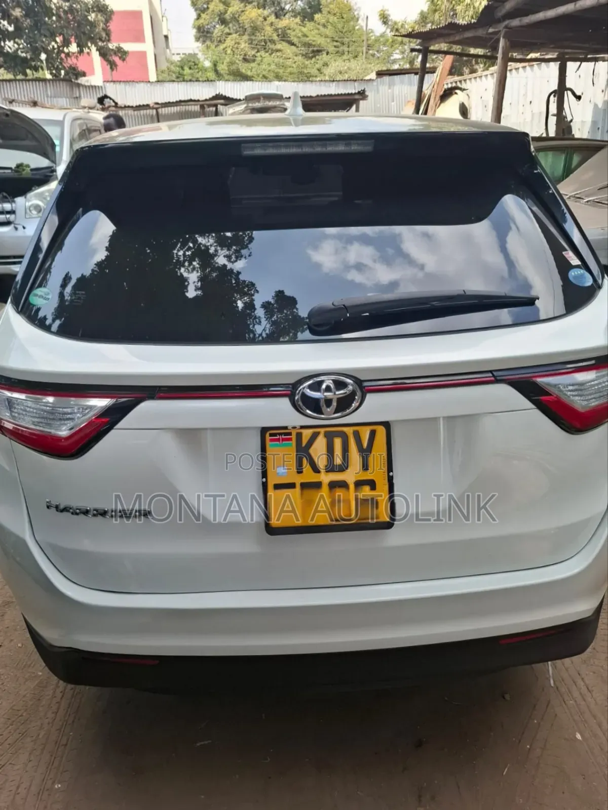 Toyota Harrier 2.0 2020 Pearl
