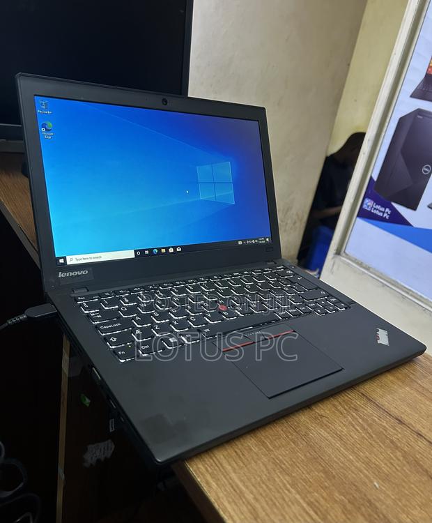 Laptop Lenovo ThinkPad X24 8GB Intel Core i5 SSD 256GB - main view