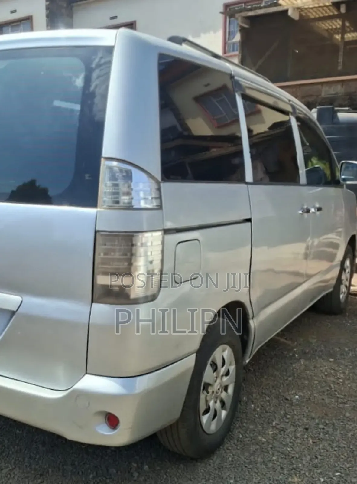 Toyota Voxy 2006 Silver