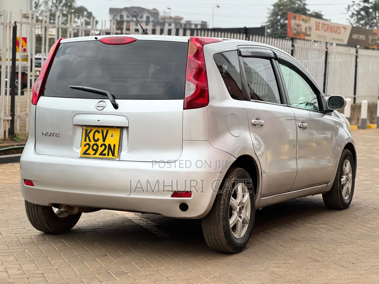 Nissan Note 2012 Silver