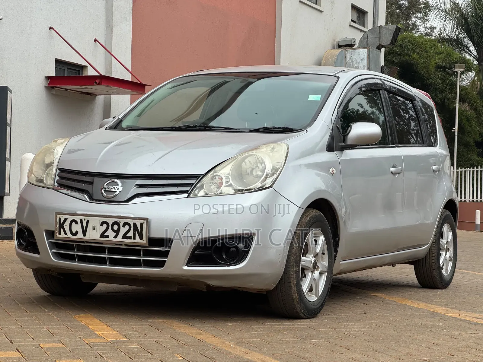 Nissan Note 2012 Silver