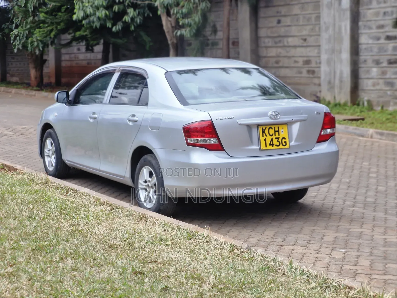 Toyota Axio 2009 Silver