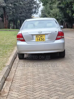 Toyota Axio 2009 Silver