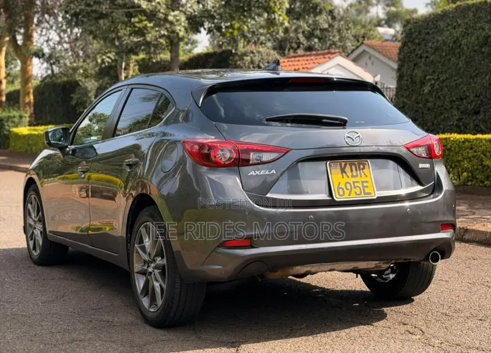 Mazda Axela 2016 Gray
