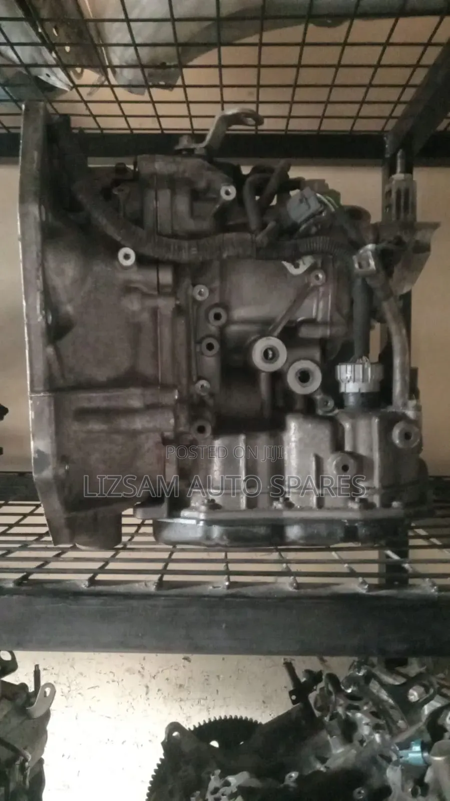 Nissan HR 12 Gearbox