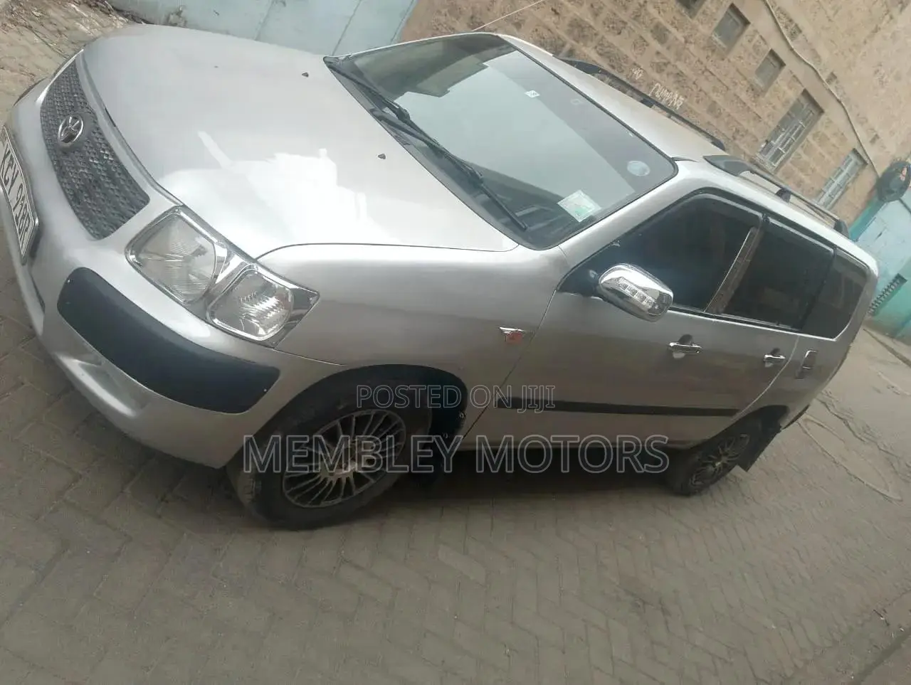 Toyota Succeed 2013 Silver