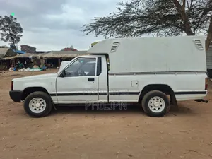 Mitsubishi L200 2007 White
