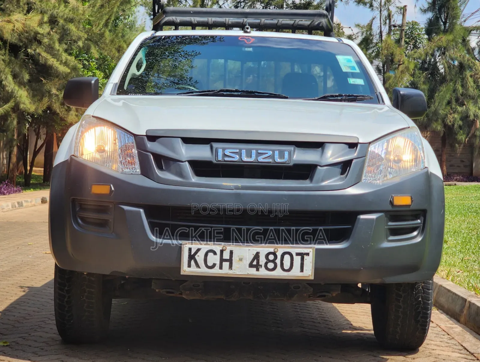 Isuzu D-MAX 2015 White